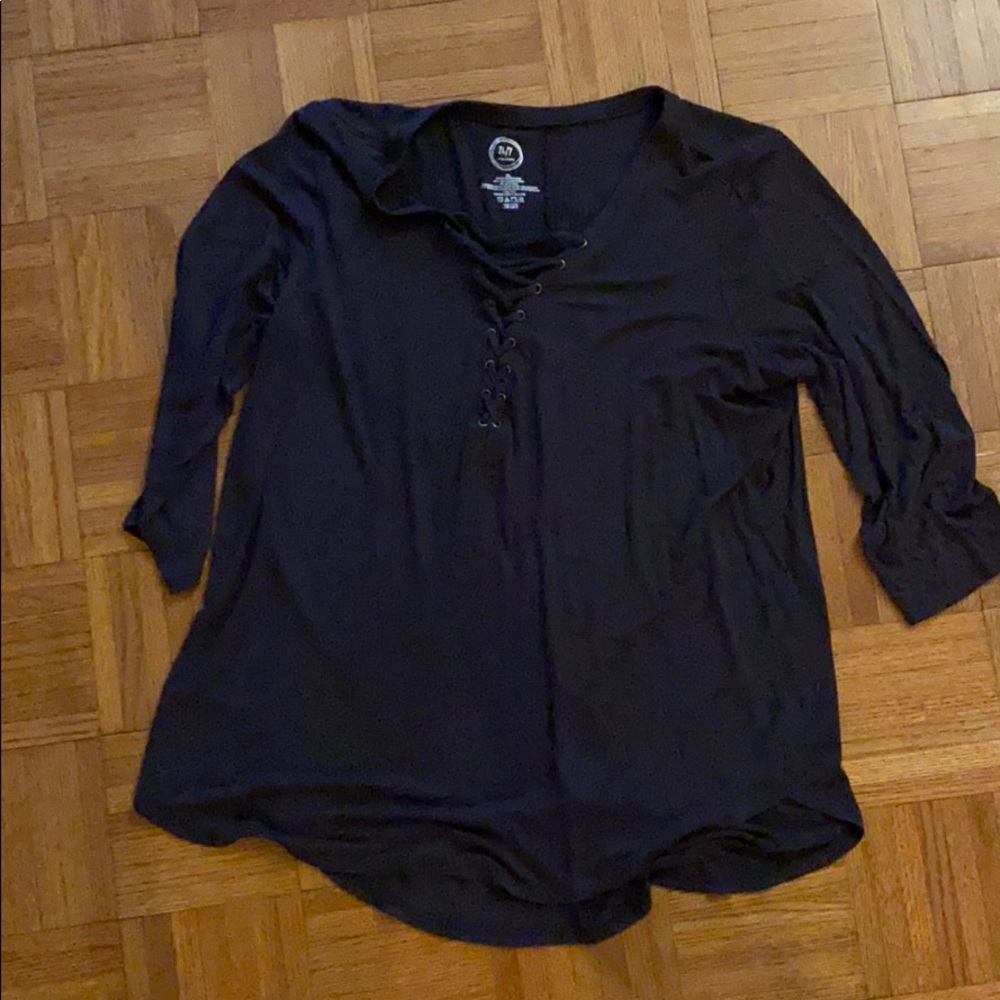 Maurices 3/4 Sleeve Grey Shirt